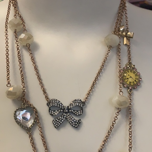 BETSEY JOHNSON THREE CHAIN Layered Necklace WITH CHARMS Clock watch - Picture 4 of 15